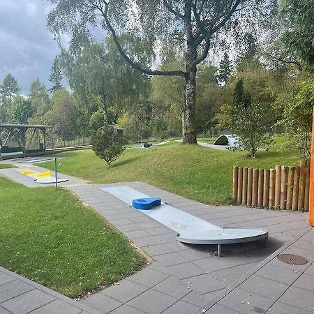 Gemuetliche Villa Am Waldrand In タウヌスシュタイン エクステリア 写真